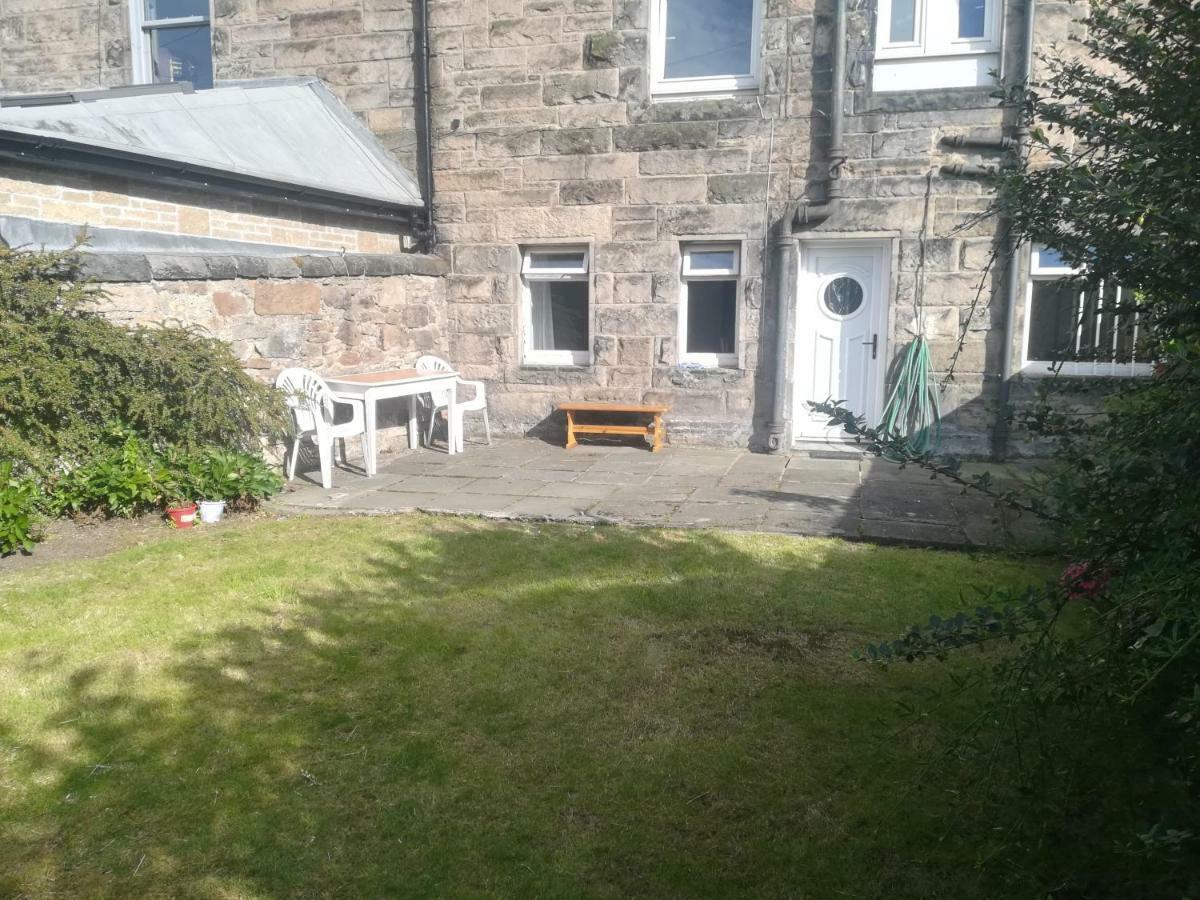 Central Victorian 3 Bedroom Apartment With Free Parking And Private Garden Edinburgh Exterior photo